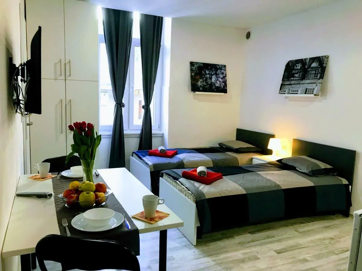 Zpula Center Apartments And Rooms Pula