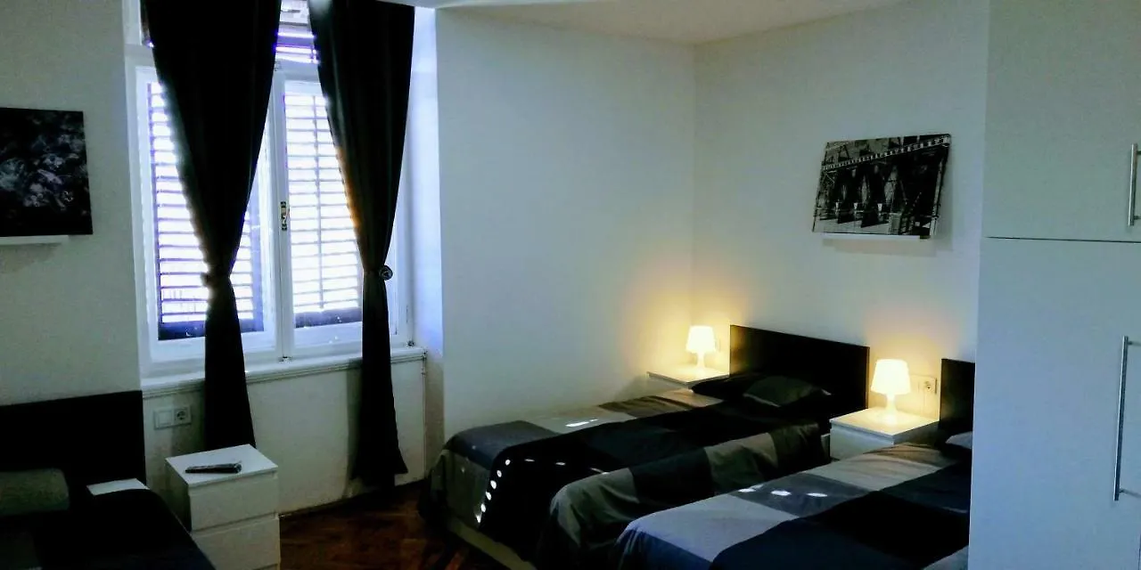 Zpula Center Apartments And Rooms