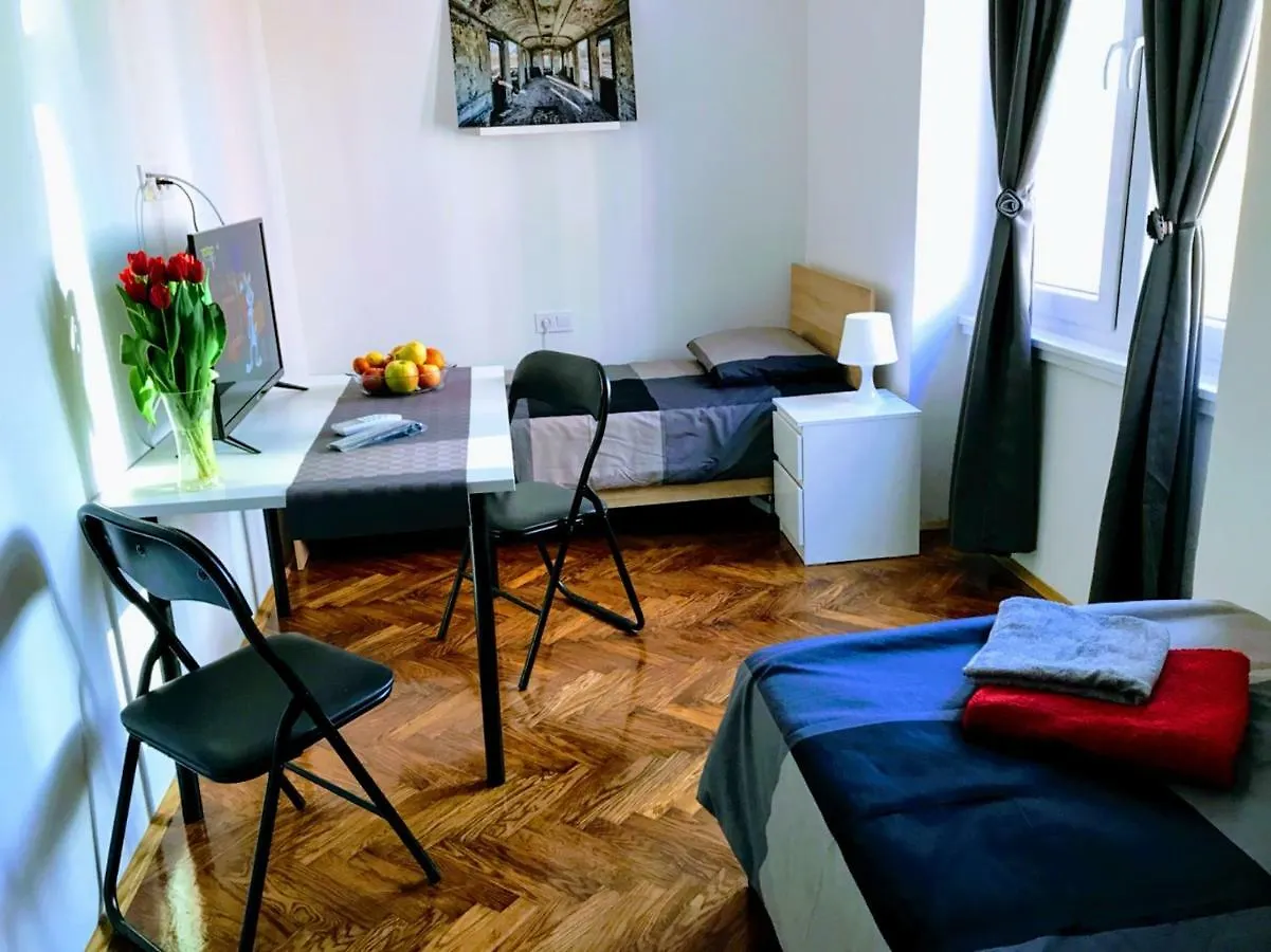Zpula Center Apartments And Rooms Pula