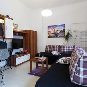 Castropola Apartment