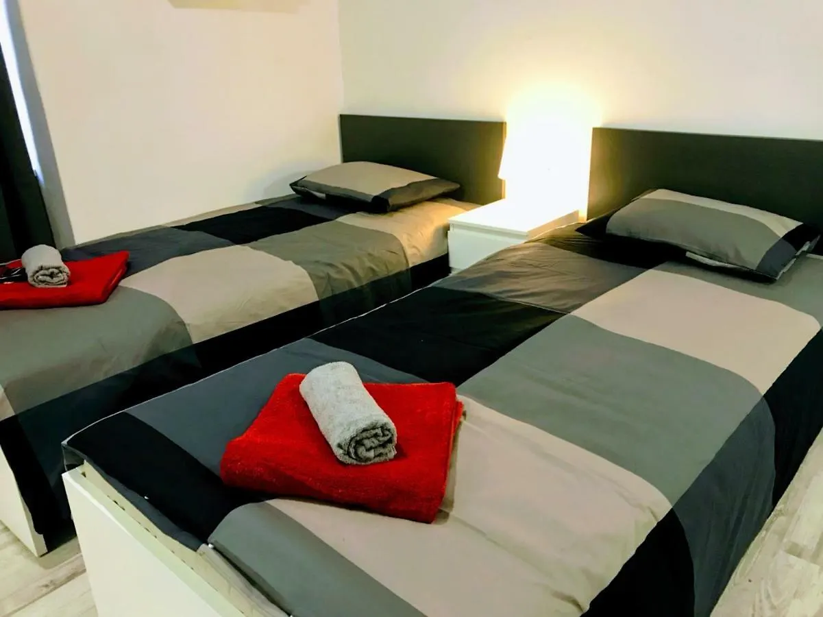 Zpula Center Apartments And Rooms Guest house Pula