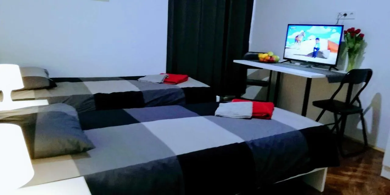 Guest house Zpula Center Apartments And Rooms