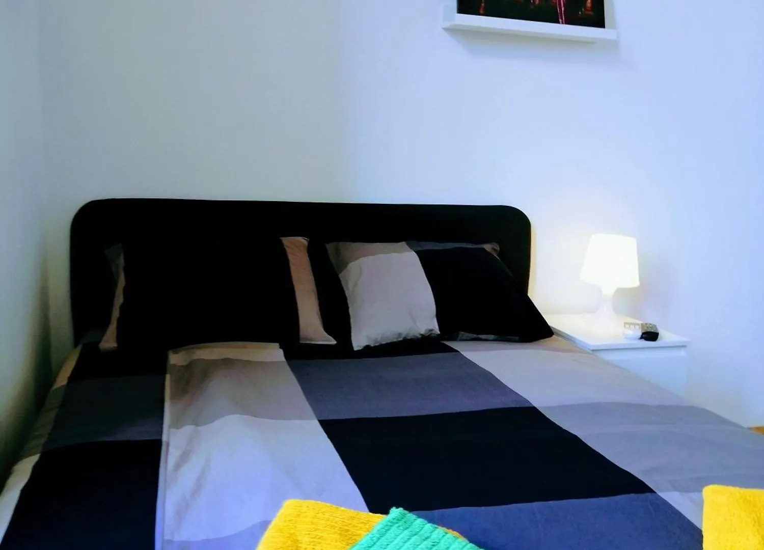 Zpula Center Apartments And Rooms Gasthof Pula