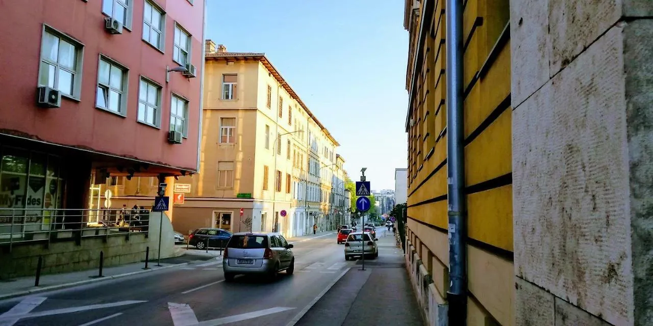 Gasthof Zpula Center Apartments And Rooms